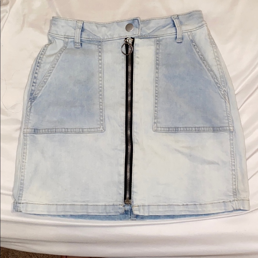 Light wash denim skirt